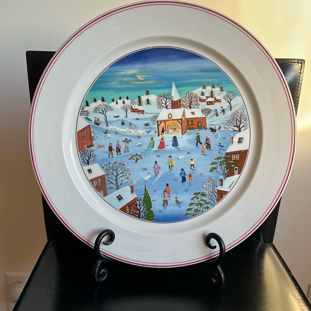 Villeroy & Boch Naif Christmas Porcelain Serving Chop Plate Luxembourg 12”